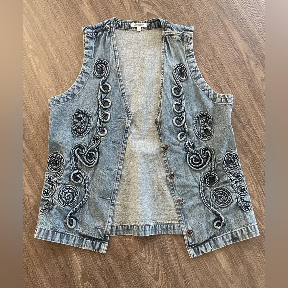 Serengeti Denim Vest - Picture 2 of 11